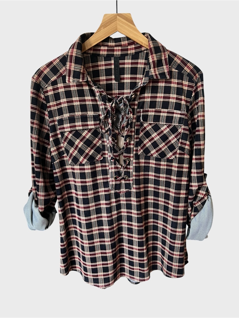 Cirana Lace-Up Plaid Women's Buttonless Shirt - Black & Red